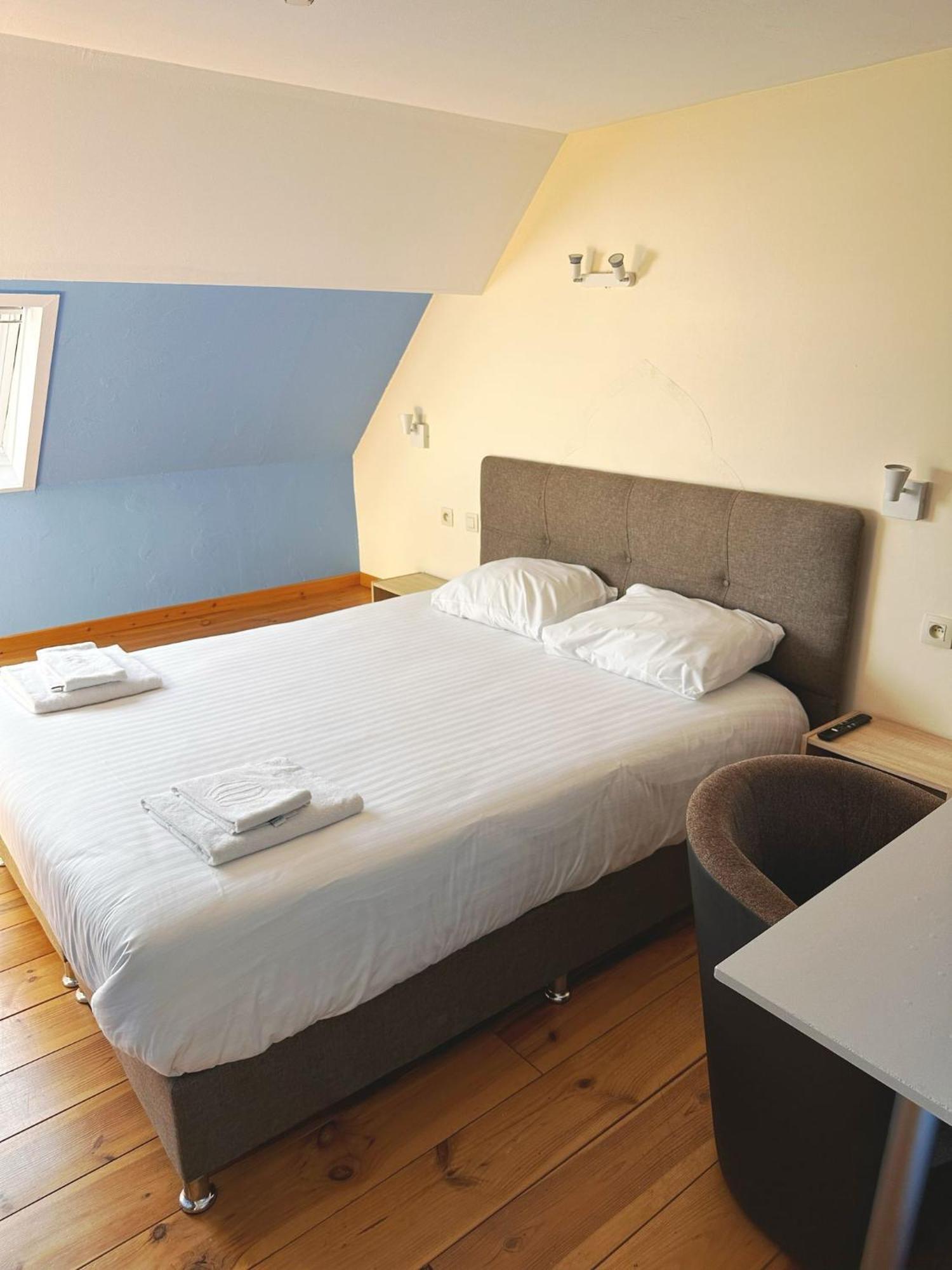 At-Pacific-Hotel Wavre Zewnętrze zdjęcie